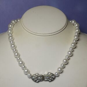 Chloe + Isabel Faux Pearl Necklace Decorative Clasp